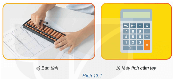 So sánh việc sử dụng bàn tính và máy tính cầm tay trong Hình 13.1