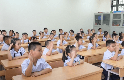 Đề thi Cuối học kì 1 Tiếng Việt lớp 2 Kết nối tri thức năm 2023 có ma trận (10 đề)