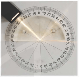 Xét sự truyền sáng từ bán trụ thủy tinh ra không khí khi góc tới bằng 41°