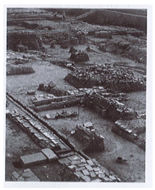Quan sát hình 3 và cho biết để nghiên cứu về Hoàng thành Thăng Long qua Khu di tích Khảo cổ học
