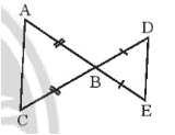 Hai tam giác trong Hình 13a, 13b có bằng nhau không? Vì sao?