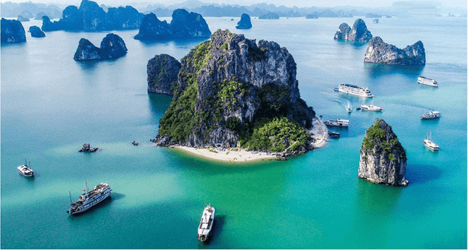 Soạn bài Vịnh Hạ Long: một kì quan thiên nhiên độc đáo và tuyệt mĩ | Ngắn nhất Soạn văn 9 Cánh diều