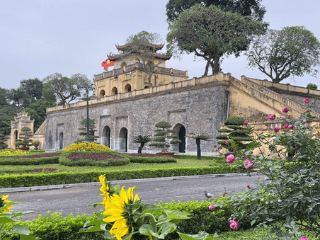 Soạn bài Nhiều giá trị khảo cổ từ Hoàng thành Thăng Long cần được Unesco công nhận | Ngắn nhất Soạn văn 9 Chân trời sáng tạo