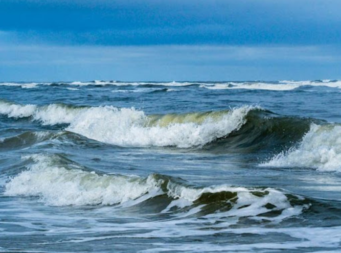 Phân tích hình tượng sóng trong bài thơ Sóng của Xuân Quỳnh